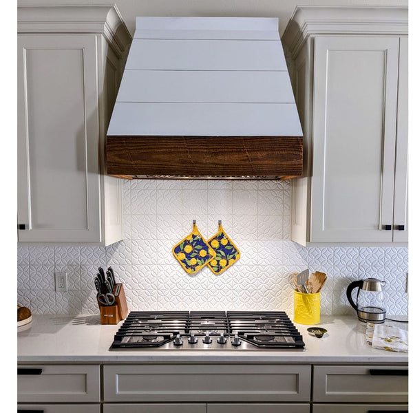 Handcrafted Shiplap and Barnwood Range Hood JAD0 Rustic Kitchen Bath